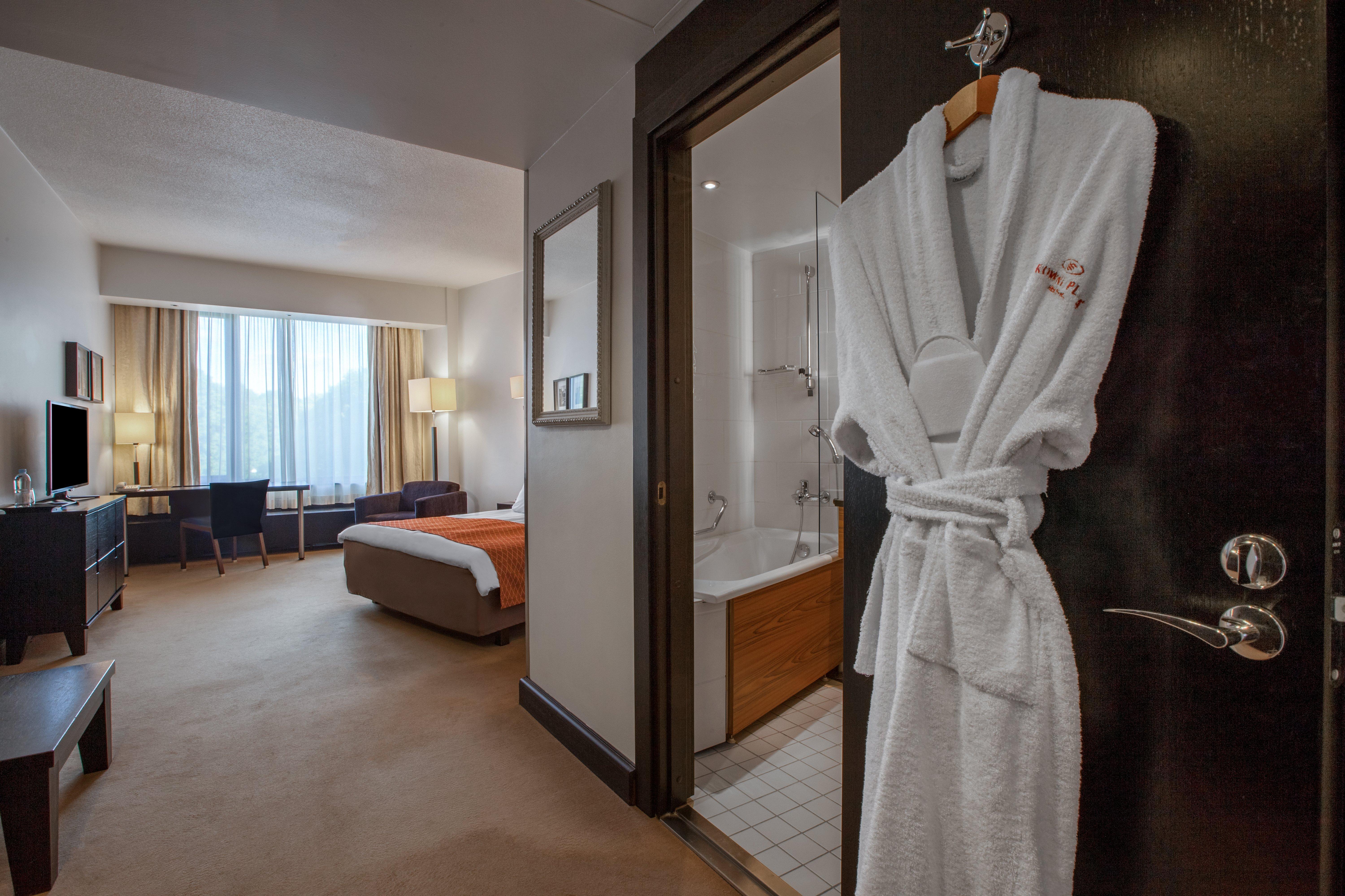 Crowne Plaza Helsinki - Hesperia By Ihg Hotel Екстериор снимка