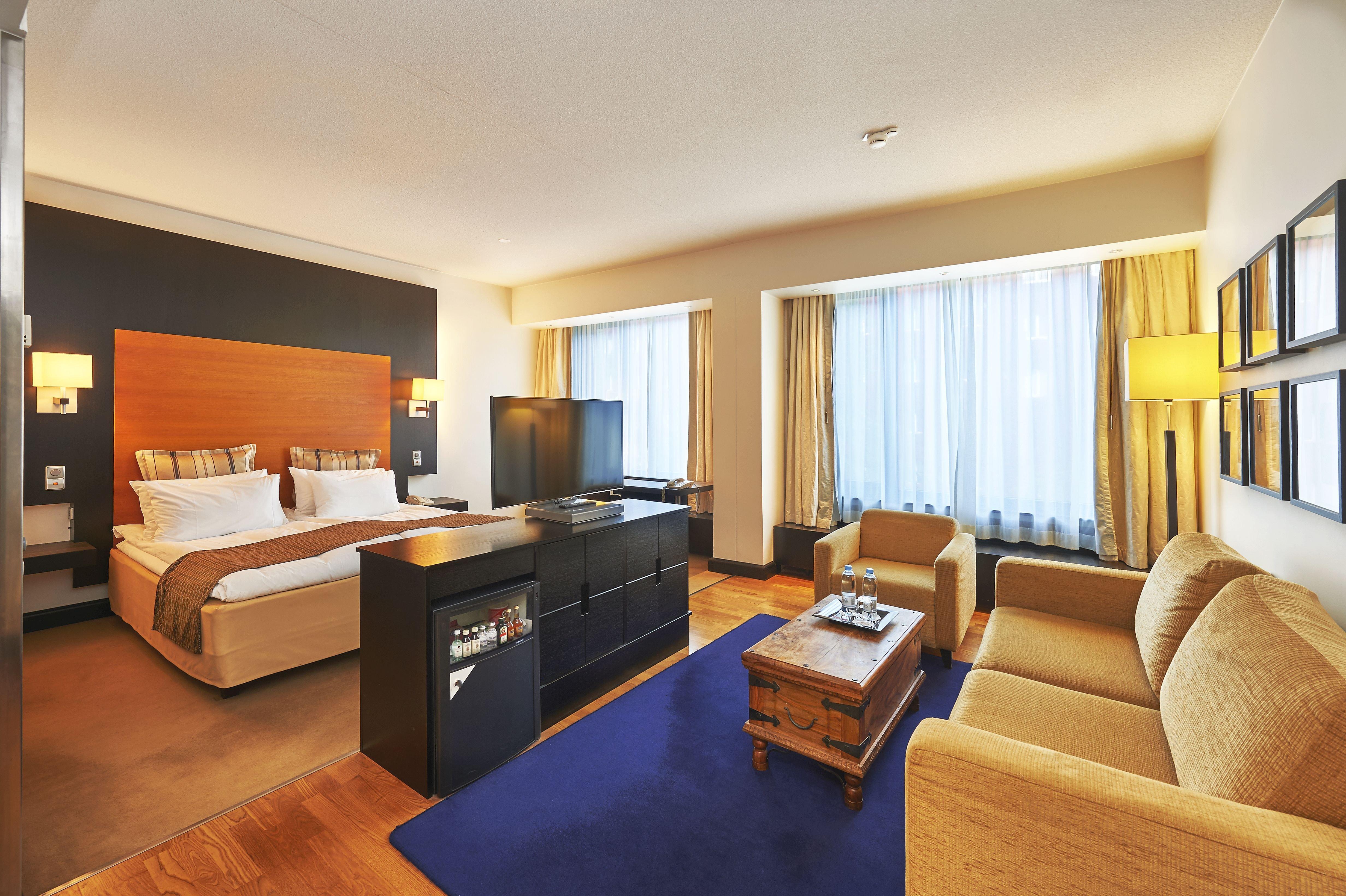 Crowne Plaza Helsinki - Hesperia By Ihg Hotel Екстериор снимка